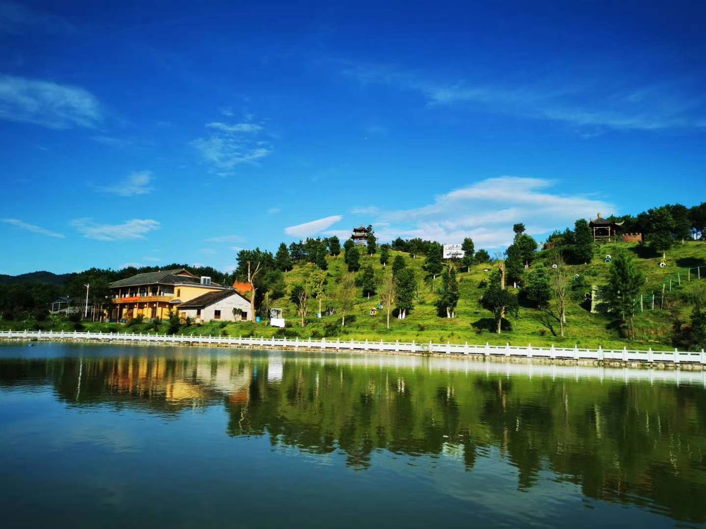 长沙县金井镇胖仔农庄