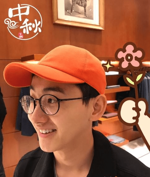 沈月新恋情疑似曝光,男主角竟然是他,原来早有热情互动_孙宁