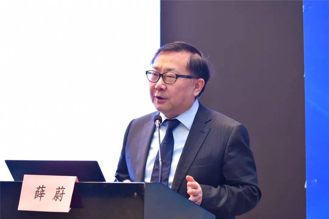 薛蔚教授通过分享仁济医院泌尿外科的学科特色与发展历程,向与会人员