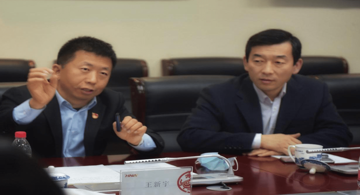 金鹿公务与京港航空在京举行战略合作签约仪式