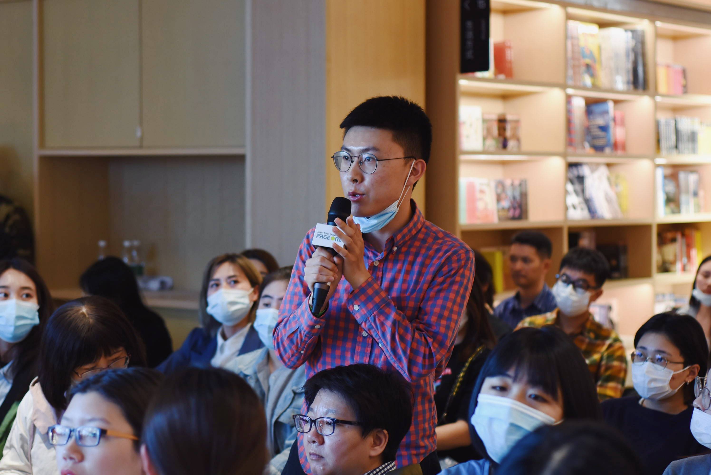 余华新书出版两个月后首次亮相，畅谈《文城》_故事