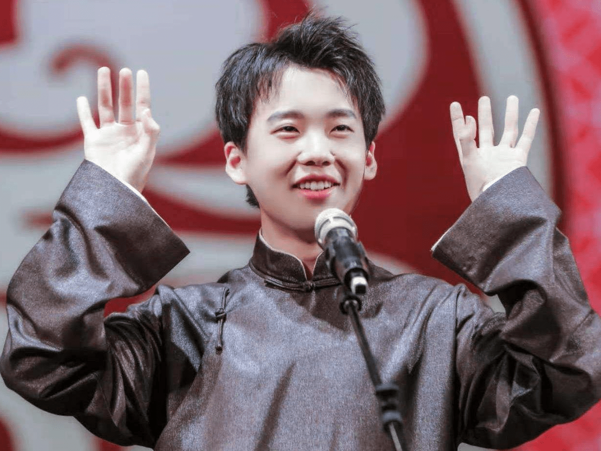 郭麒麟谈叛逆到感动,真情换真心,感谢郭德纲的"洗脑式"教育