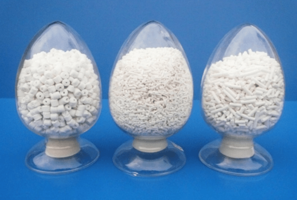 催化剂检测催化剂的分类:按物相均一性分类:均相催化,多相催化,酶催化