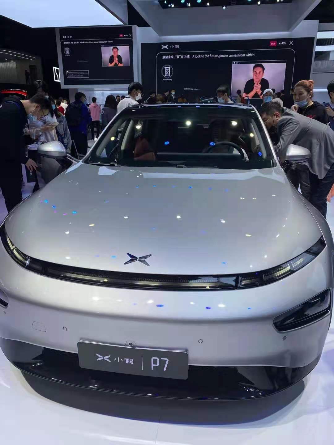 小鹏p7华为汽车,颠覆想象,无人驾驶不是梦,sf5 加速性能:0-50km/h