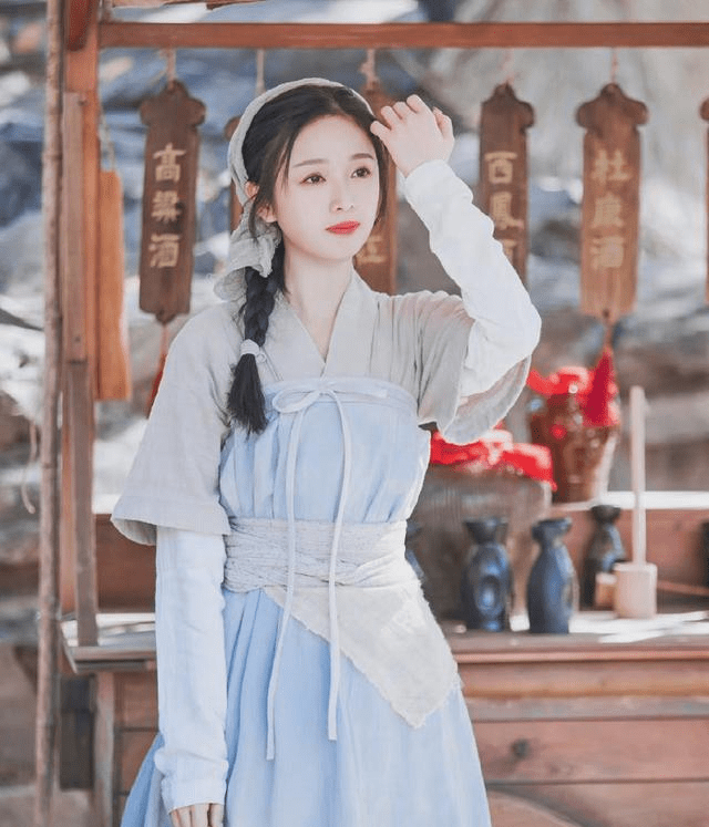 吴宣仪最新古装造型荆钗布裙也遮挡不住她的美貌嘴巴太出戏了
