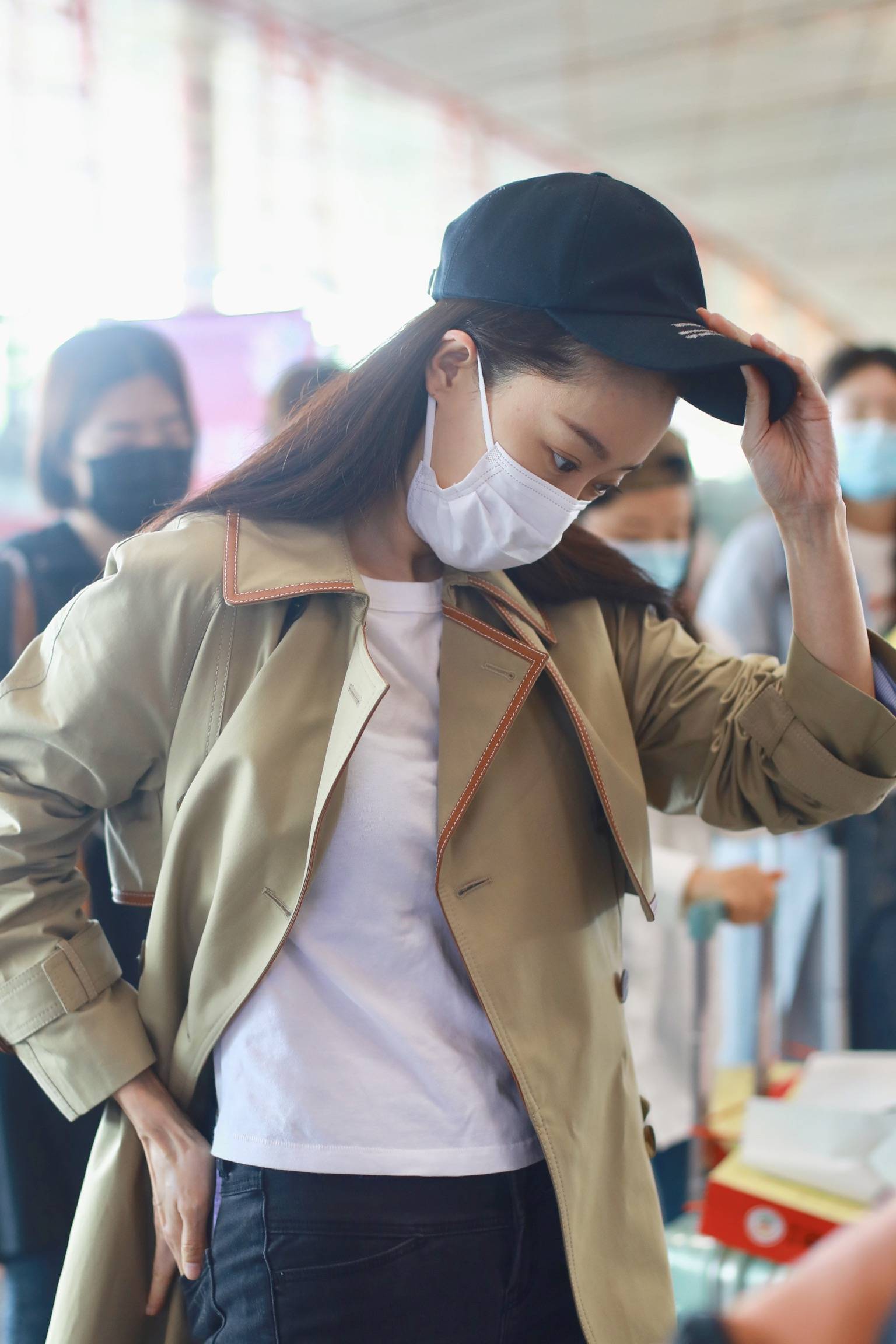 1/ 12 2021年5月4日,北京,张小斐现身机场.