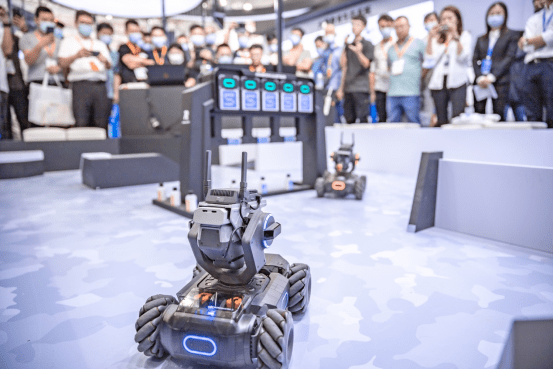 教育|大疆教育于第79届教育装备展发布最新RoboMaster TT编队飞行套装