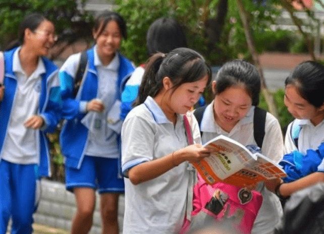 海南省随迁子女"就近入学"获好评,山东却被吐槽,条件如同虚设