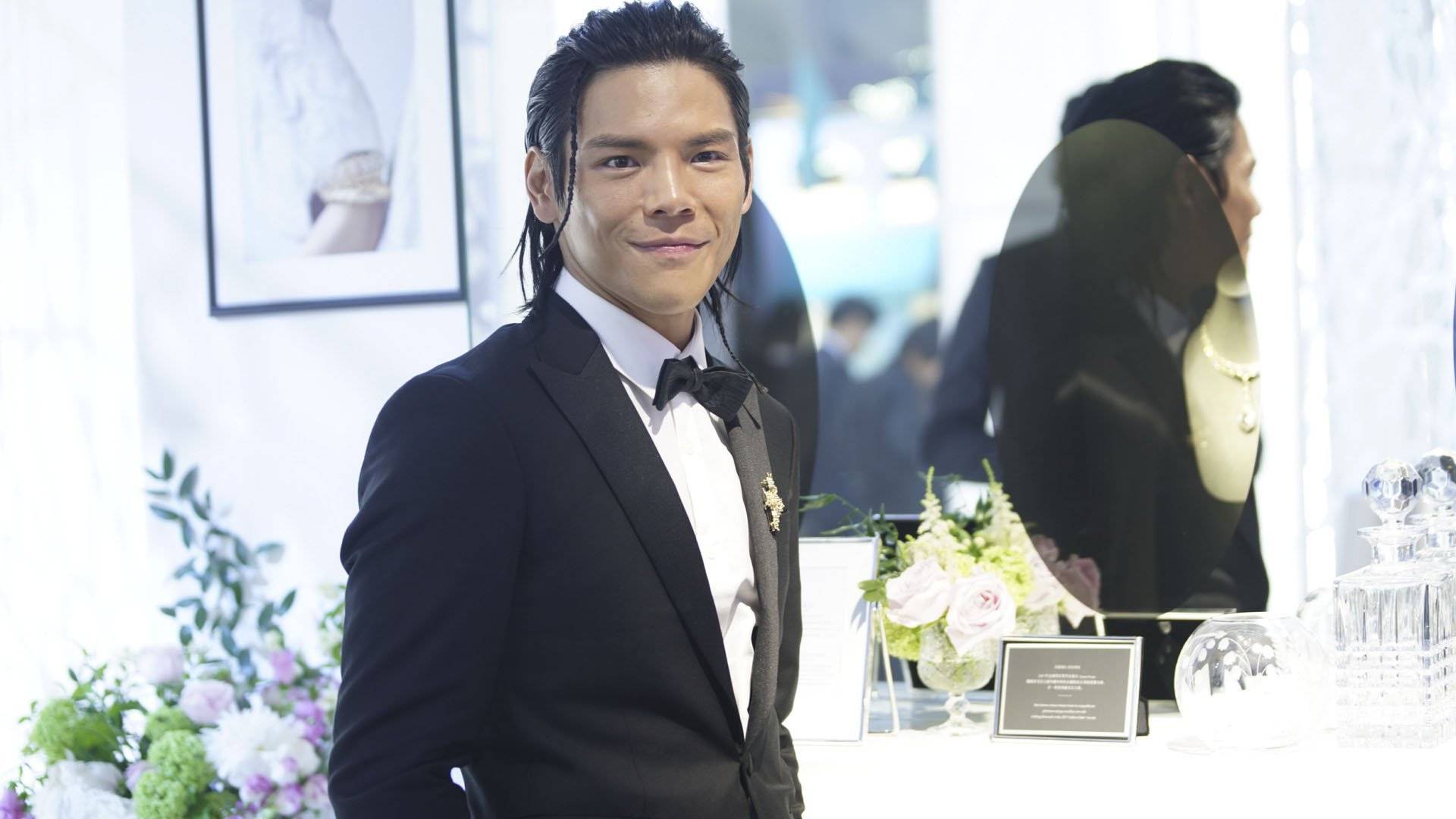 药水哥挑战向佐被ko曾跪地求饶学狗叫原来竟只是一场闹剧