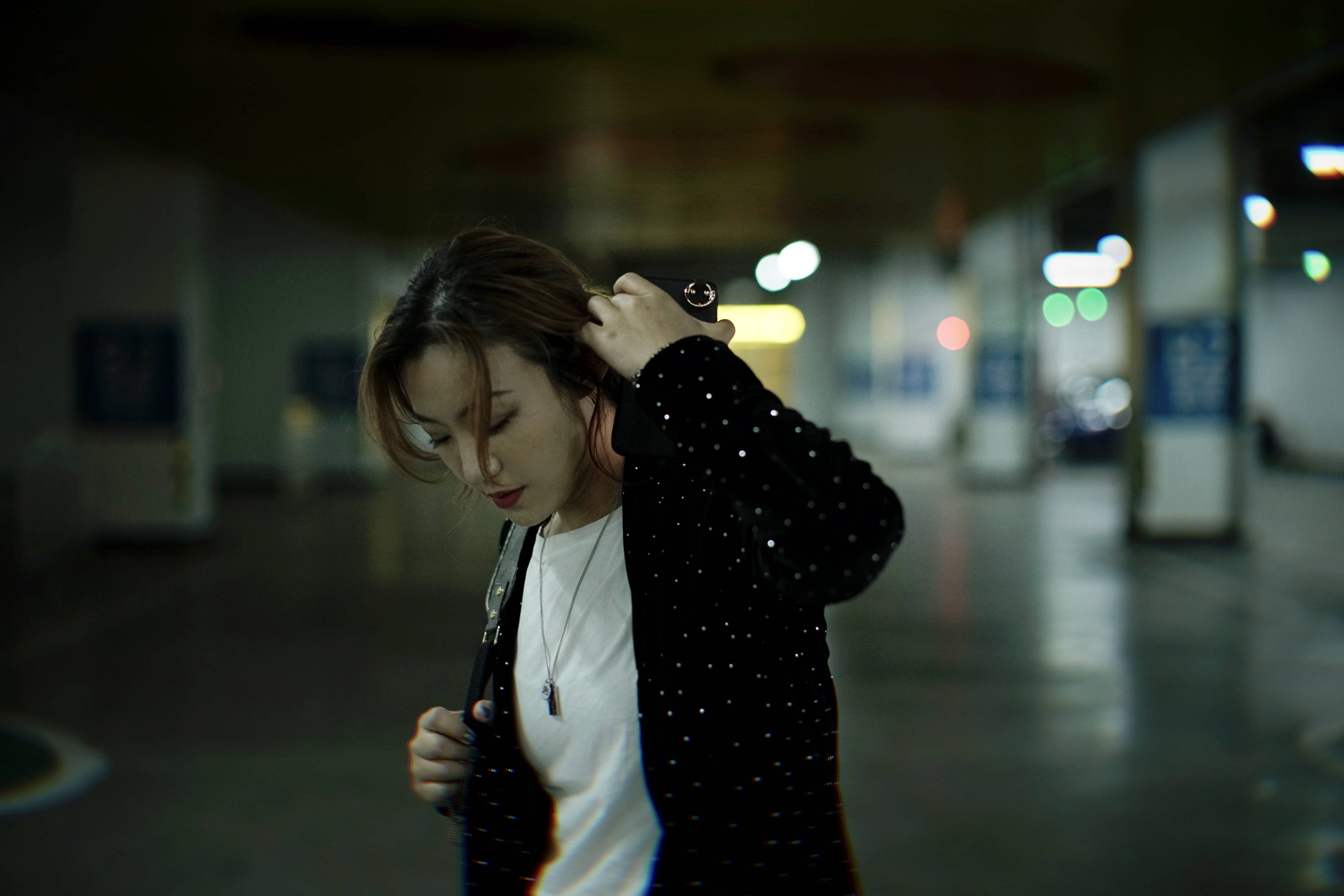 刘郡格翻唱谢霆锋经典歌曲《281公里》 诉说感嗓音诠释爱情苦涩