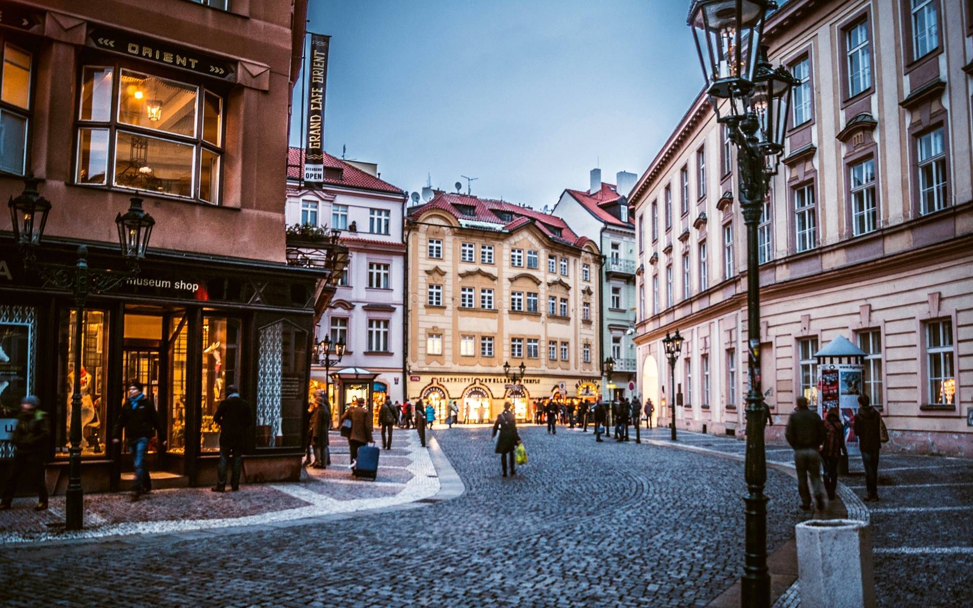 特难追,追到了会对你死心塌地的星座