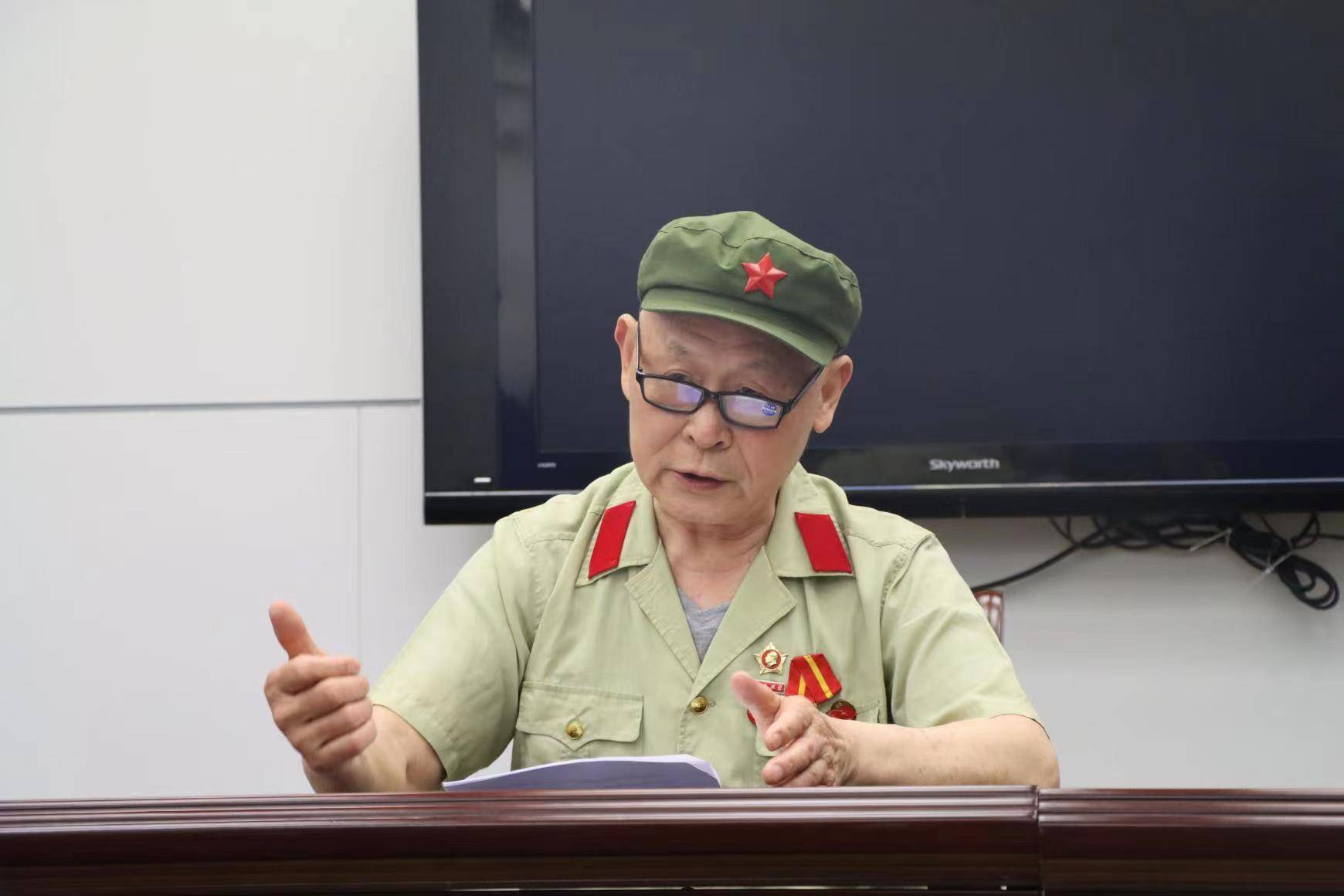 湖北荆门听革命老兵讲红色故事追寻初心使命