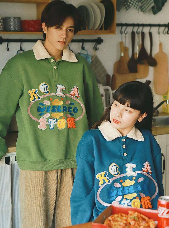 超甜的情侣装穿搭look时髦又好看满满的恩爱气息