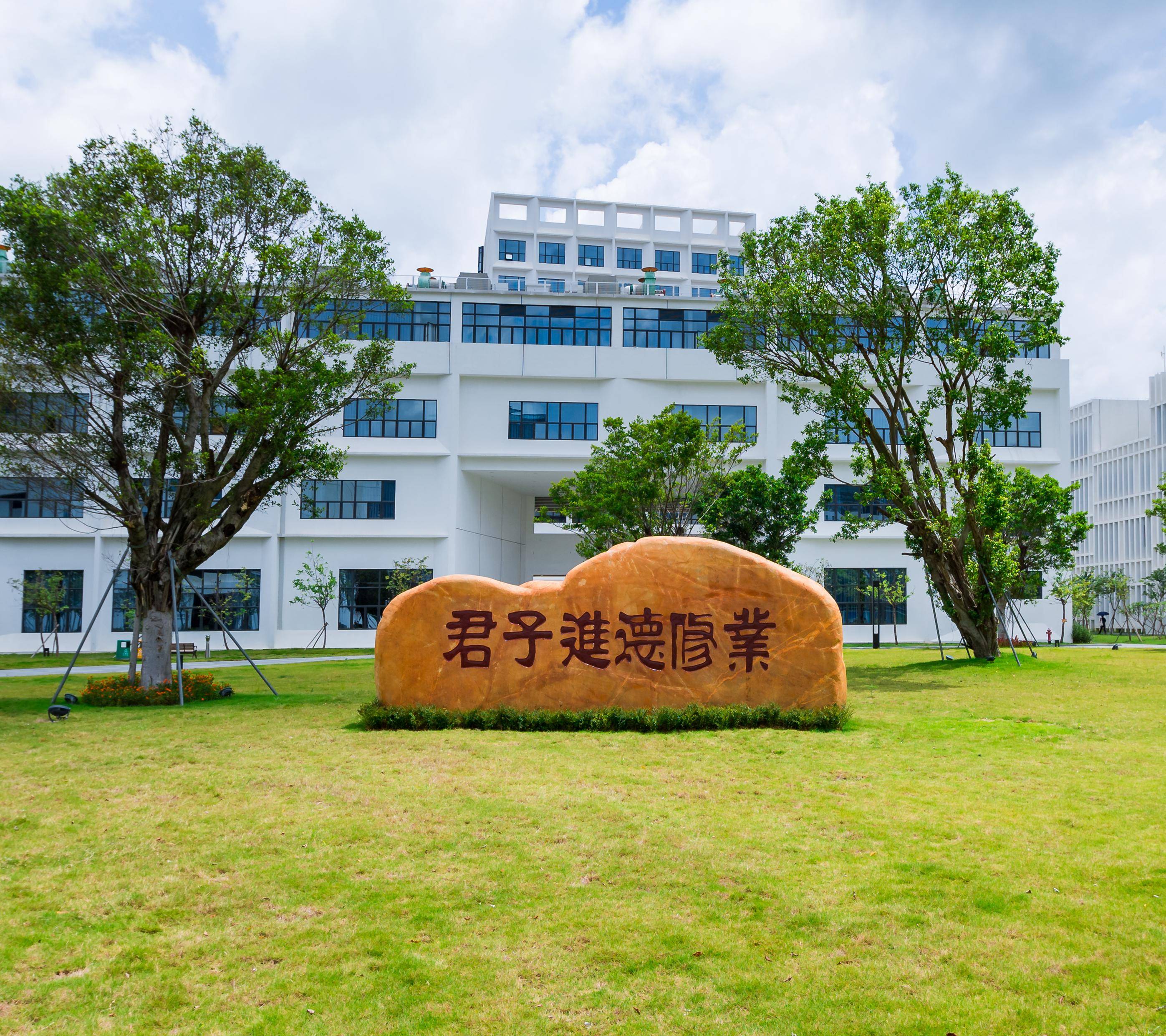 深圳大学怎么样好不好王牌专业有哪些