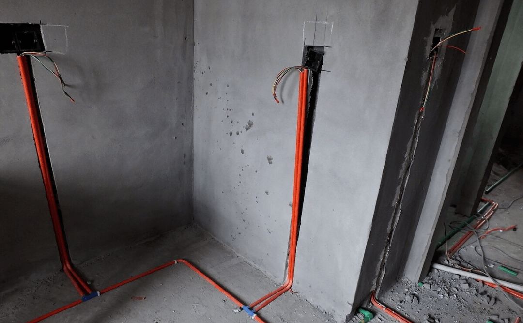 水电改造,横平竖直和点对点,两种走法有什么区别?哪一种更好?_装修