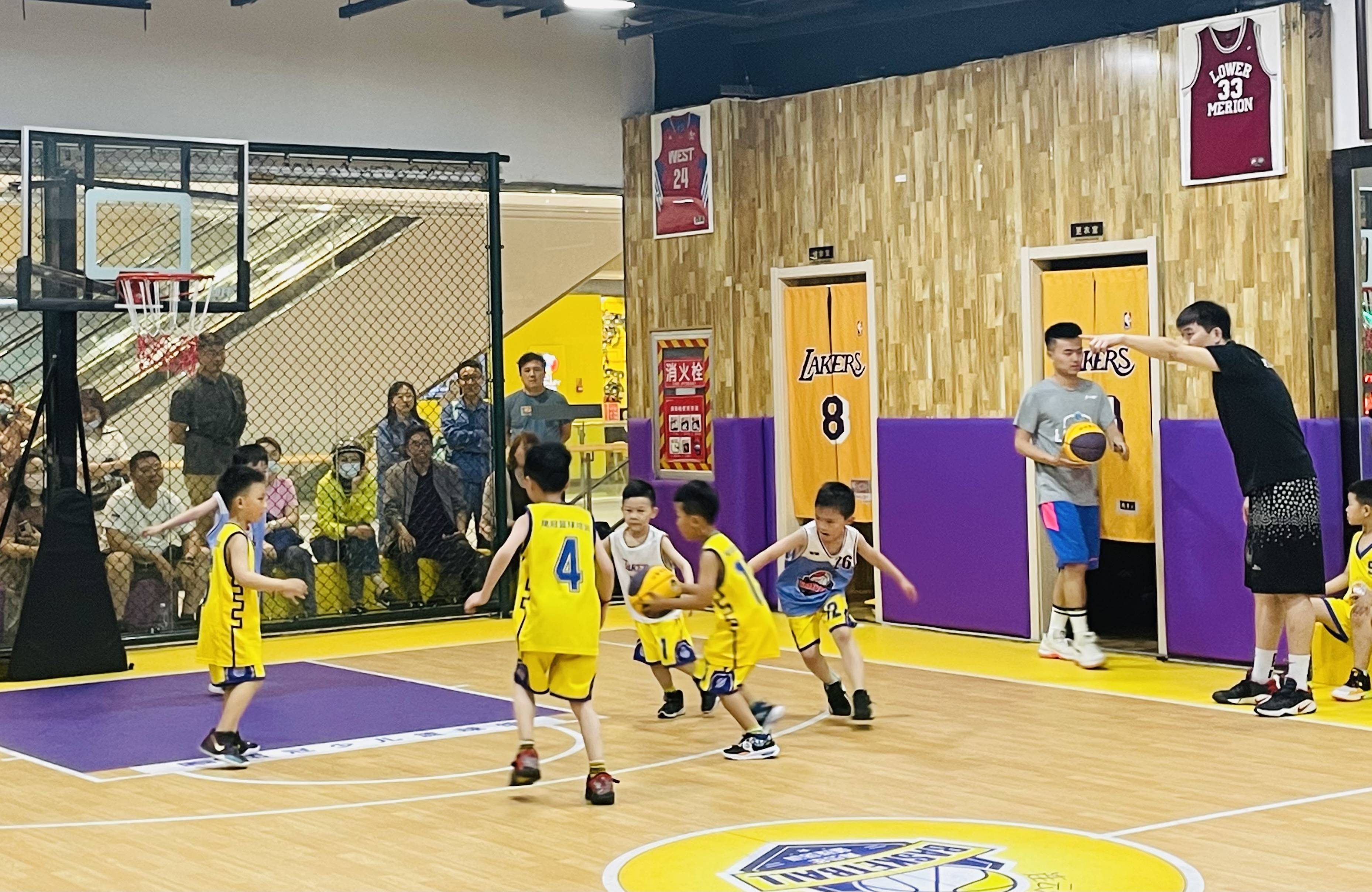 篮球为媒,珺冠篮球训练营点亮港城孩子暑假生活