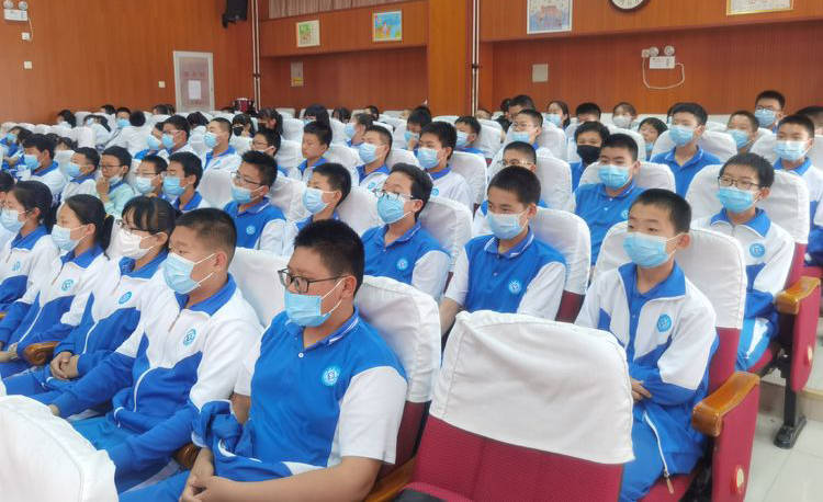 天津滨海大港海滨第二学校:聆听长征故事 传承红色基因