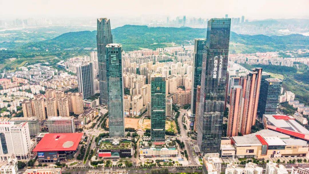 市长大厦设计高度为353米,建成后也将超越346米的天誉东盟塔,成为南宁