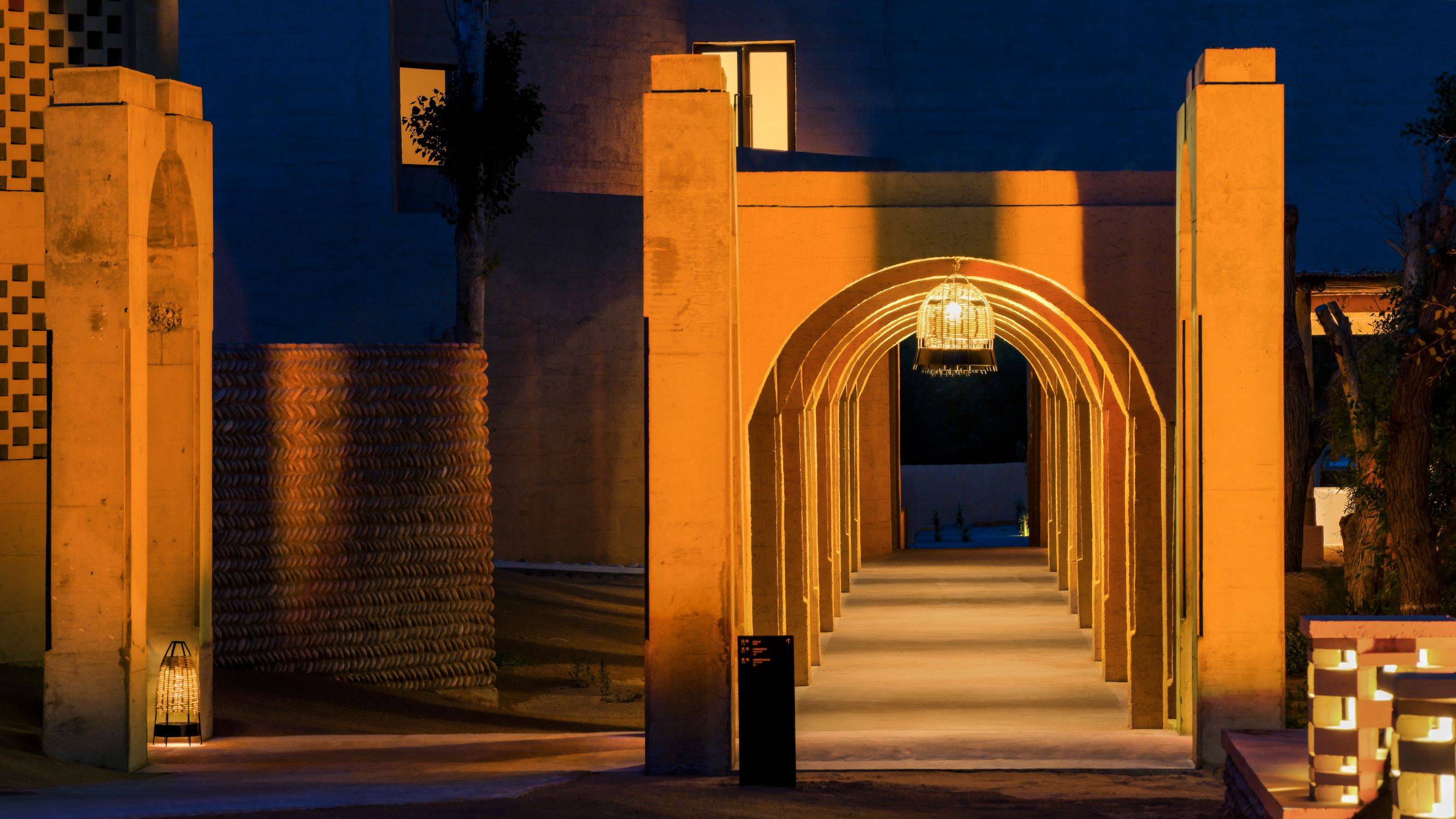 东驿敦煌酒店全新启幕沙海幽岛构筑东方生活艺术栖居地