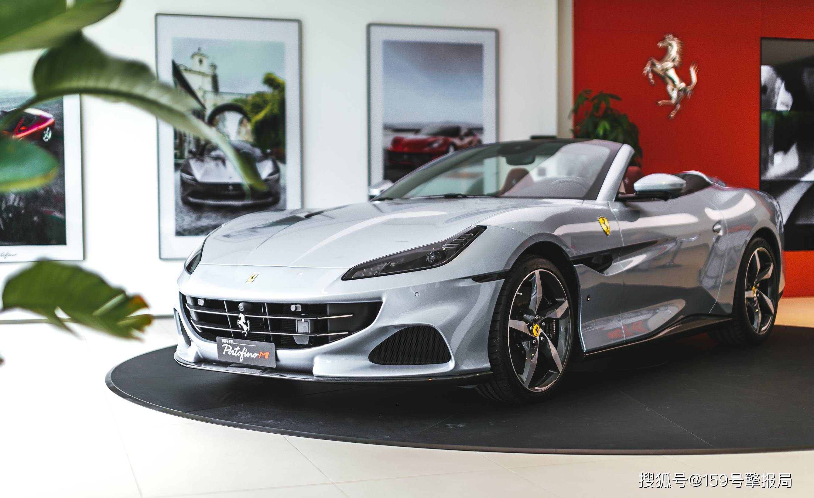 260万最便宜敞篷法拉利亮相成都你离梦想又近了一步