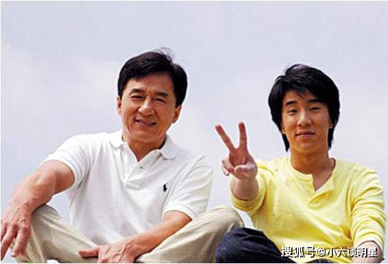 柯震东出狱后30岁生日与房祖名连麦，难兄难弟哭着向观众鞠躬道歉