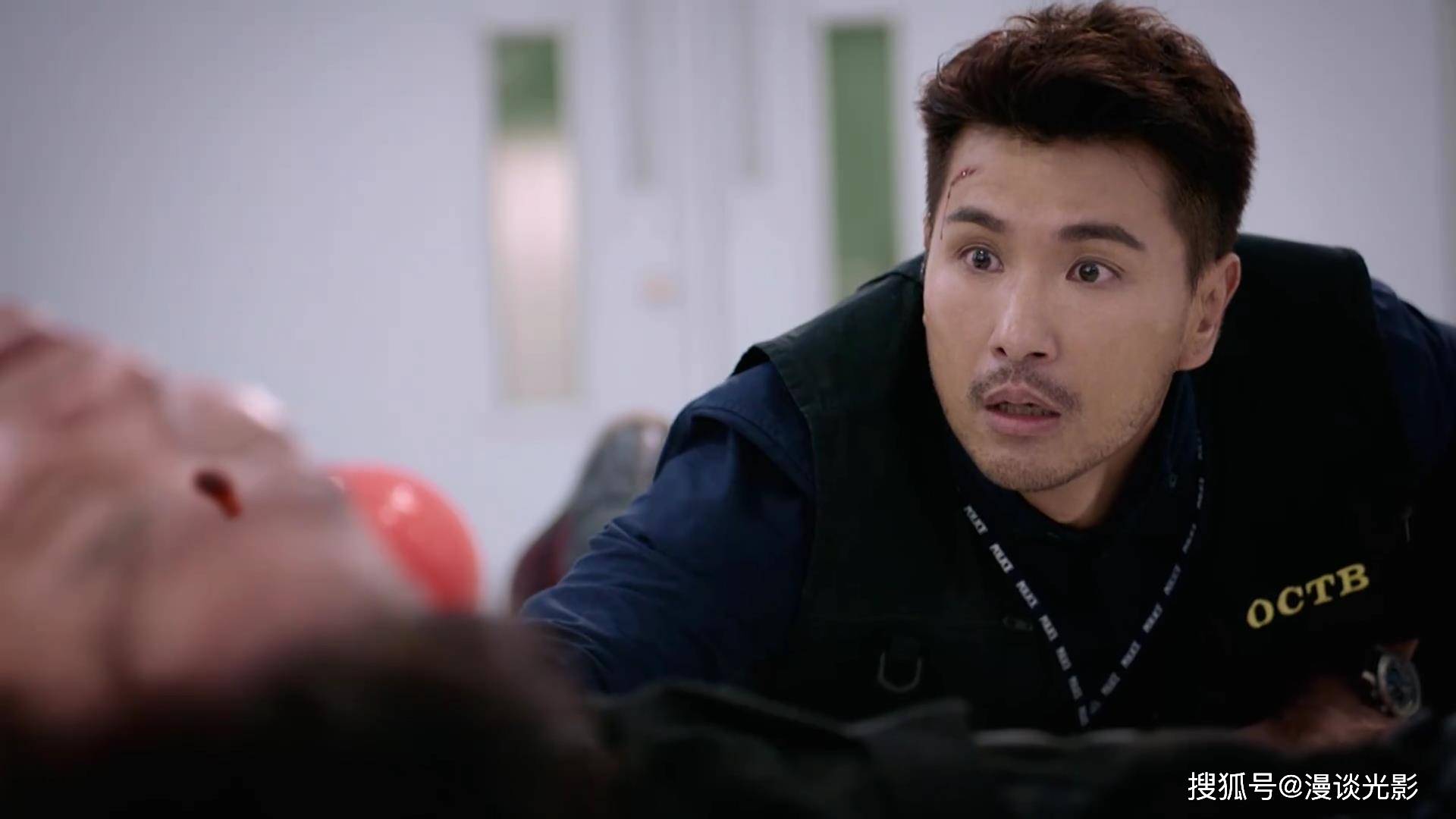 tvb在近期播出的《逆天奇案》,剧情虽是单元剧模式.