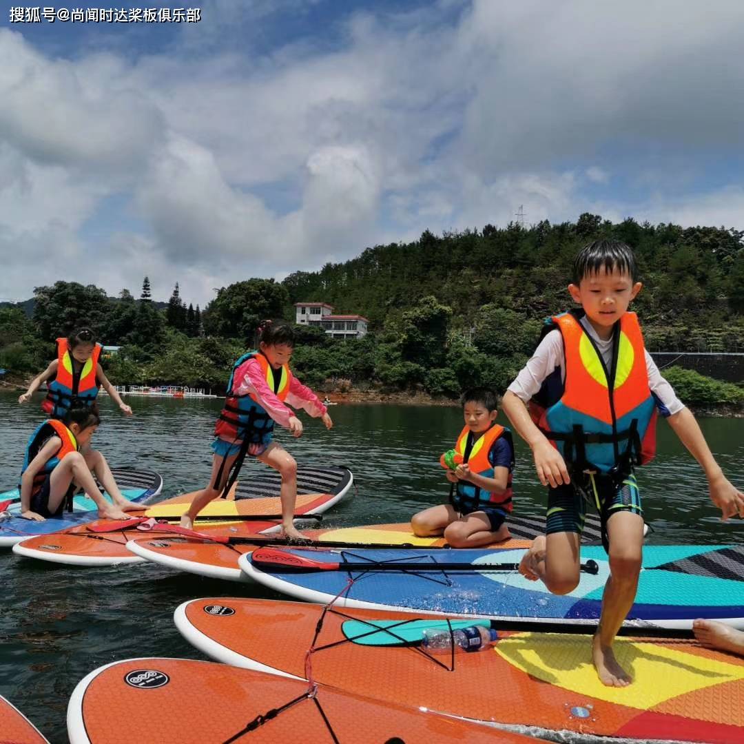 嗨爽桨板团建不可以不知道的水上安全桨板运动知识