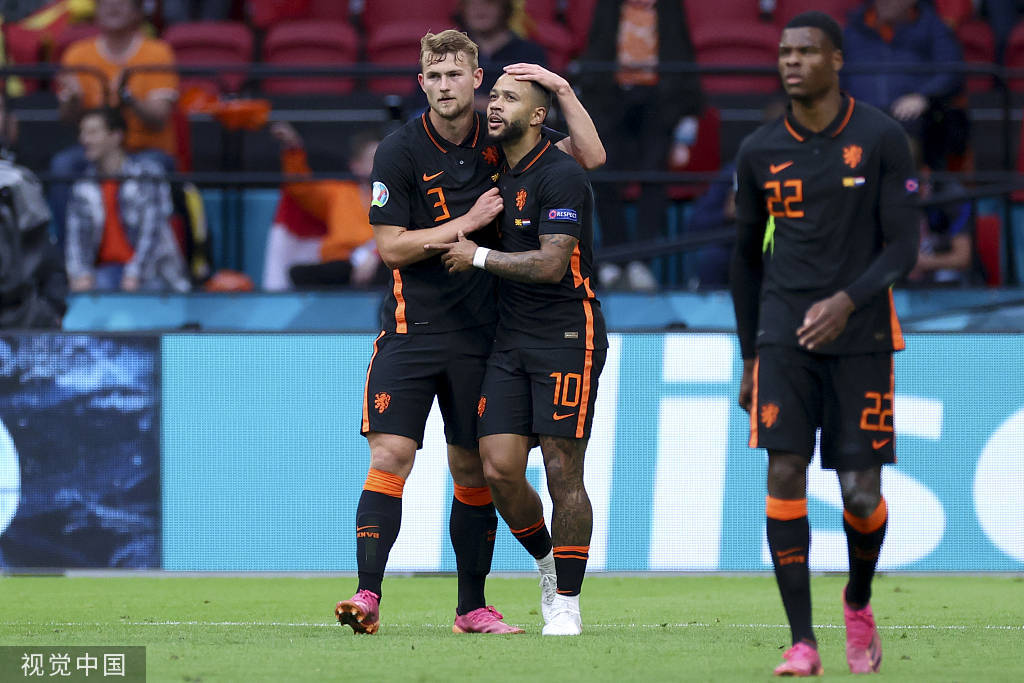 欧洲杯-德佩破门潘德夫造险 荷兰半场1-0北马其顿_马伦