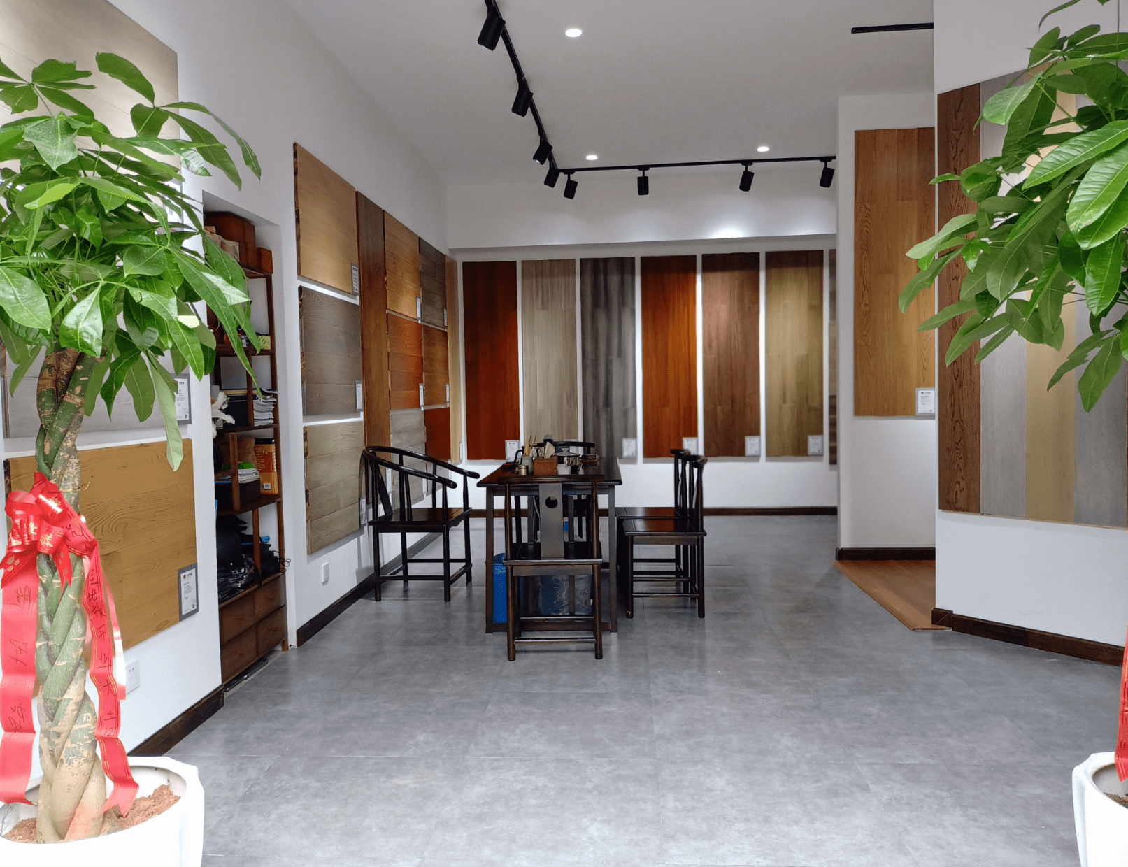 地板盛宴荣耀衢州升佳地板衢州专卖店盛大开业