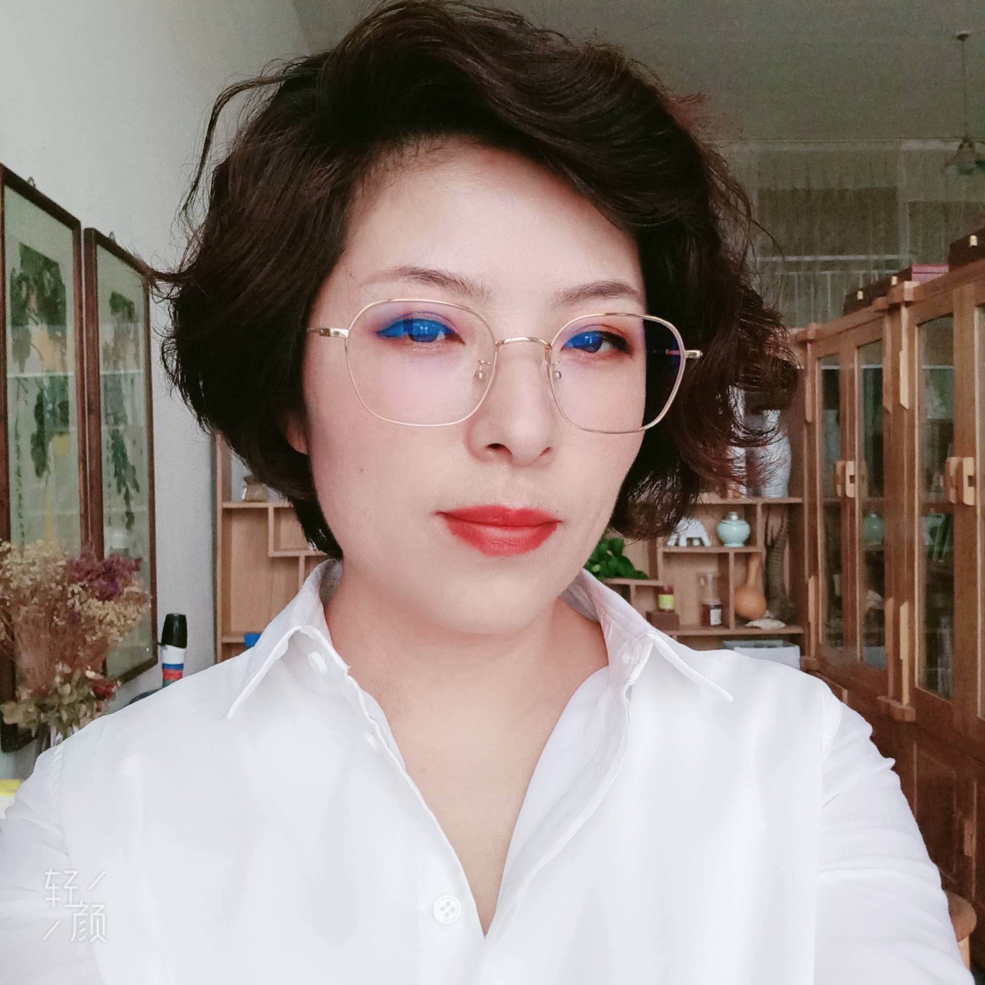 艺术家杨圆圆简介及作品欣赏