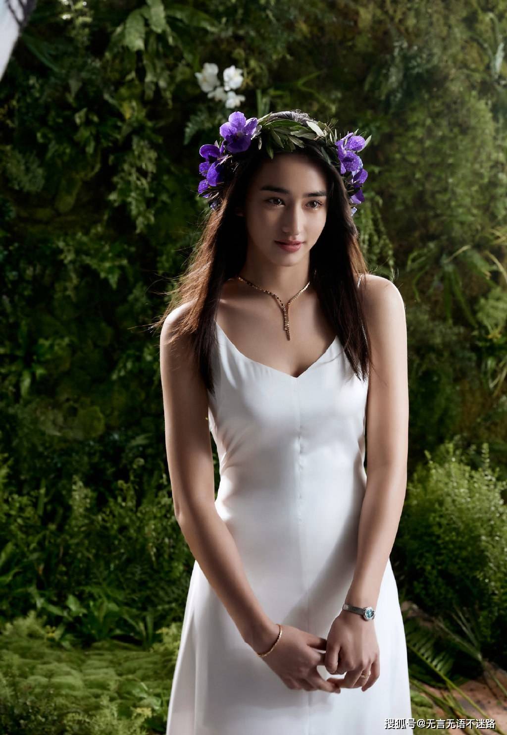 18岁傣族少女李宛妲性感迷人裙装系列穿搭