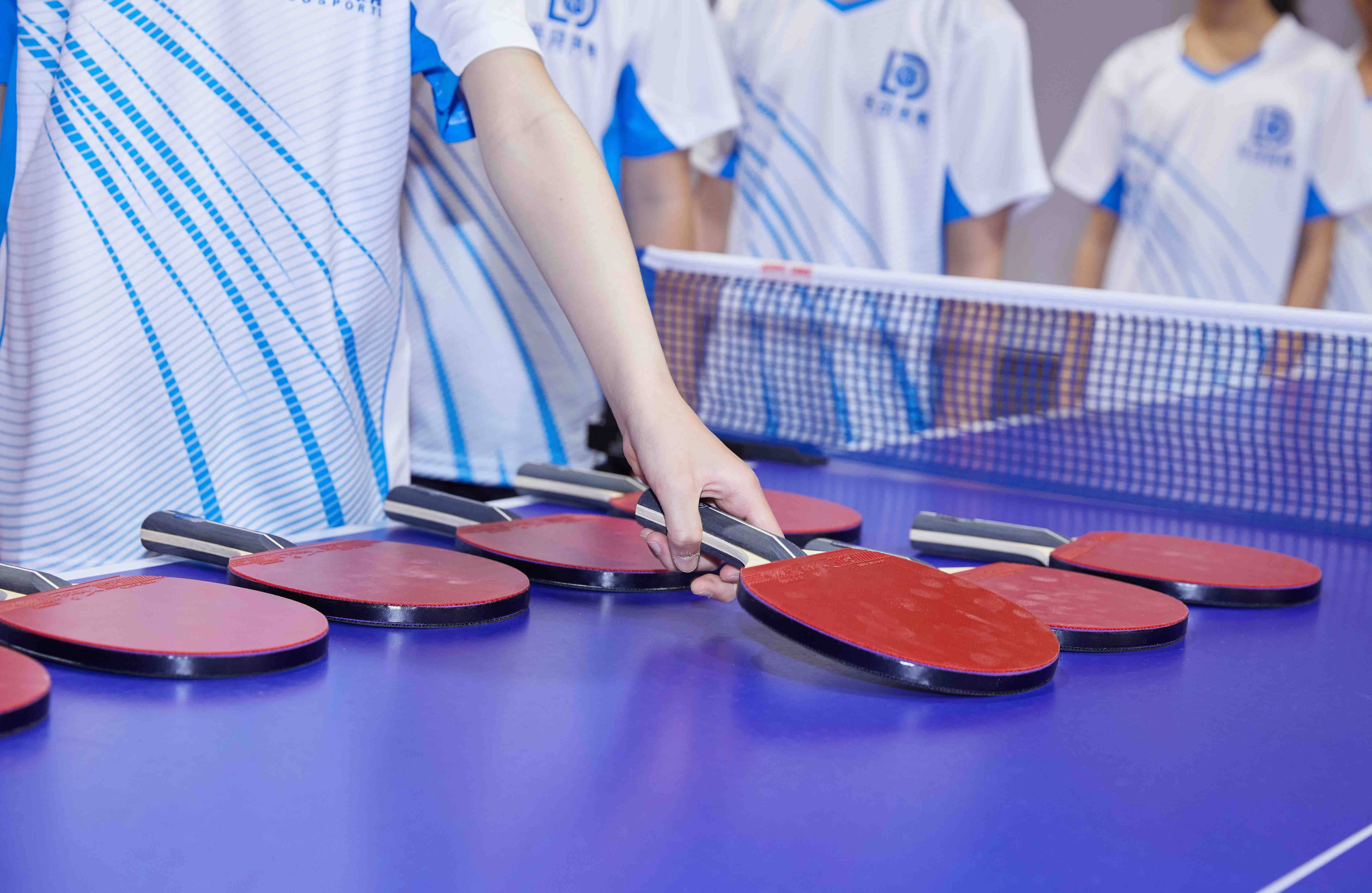 乒乓球培训不能错过,分班式教学_乐动