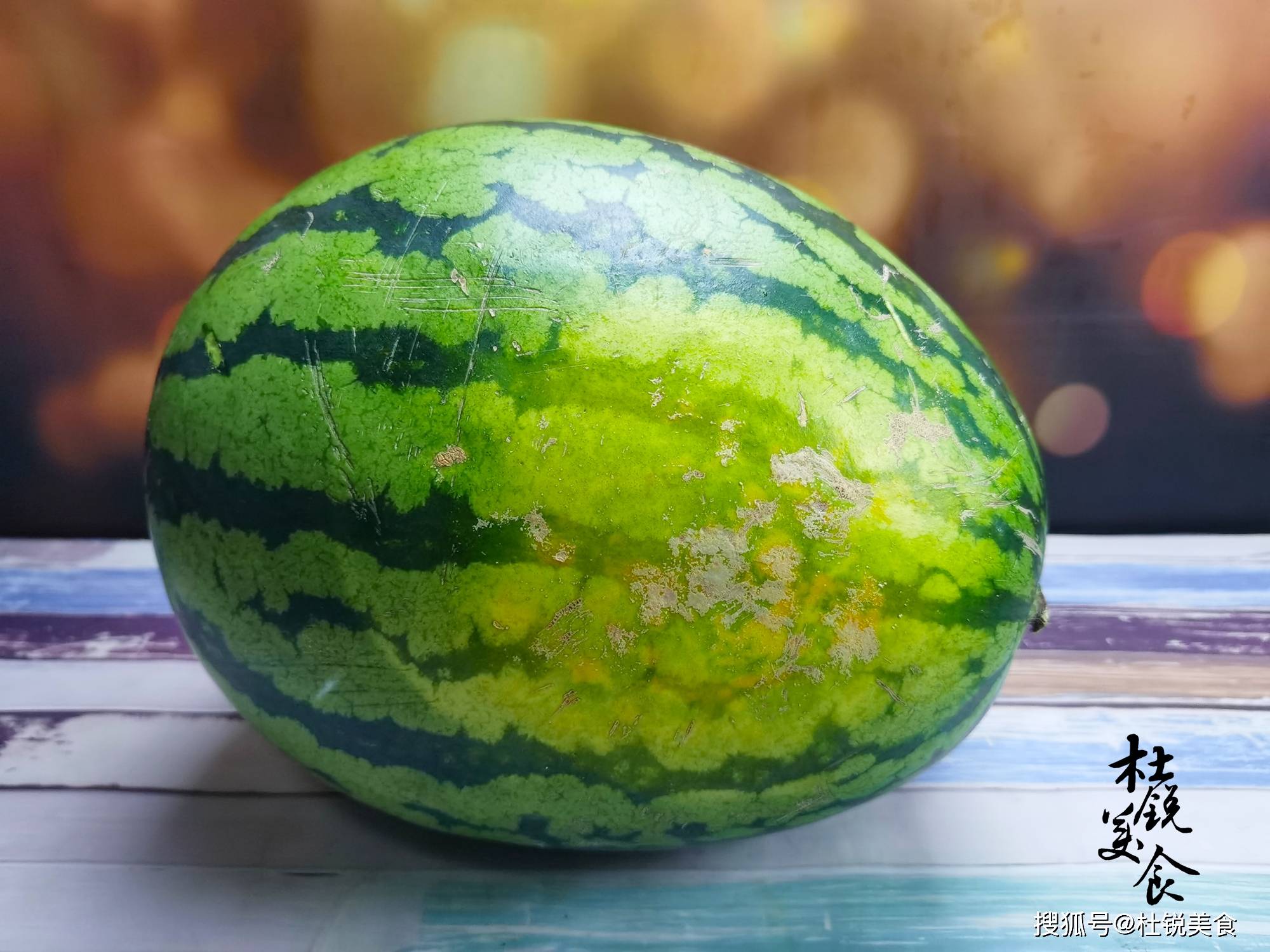 挑西瓜牢记6点挑的西瓜皮薄甘甜又起沙一挑一个准