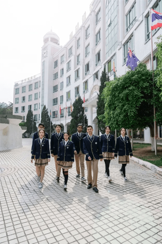 广州华美国际学校校服图片