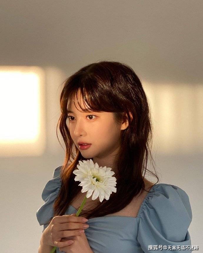 赵秀敏当纯情小妹开始了小清新穿搭简直不要太迷人