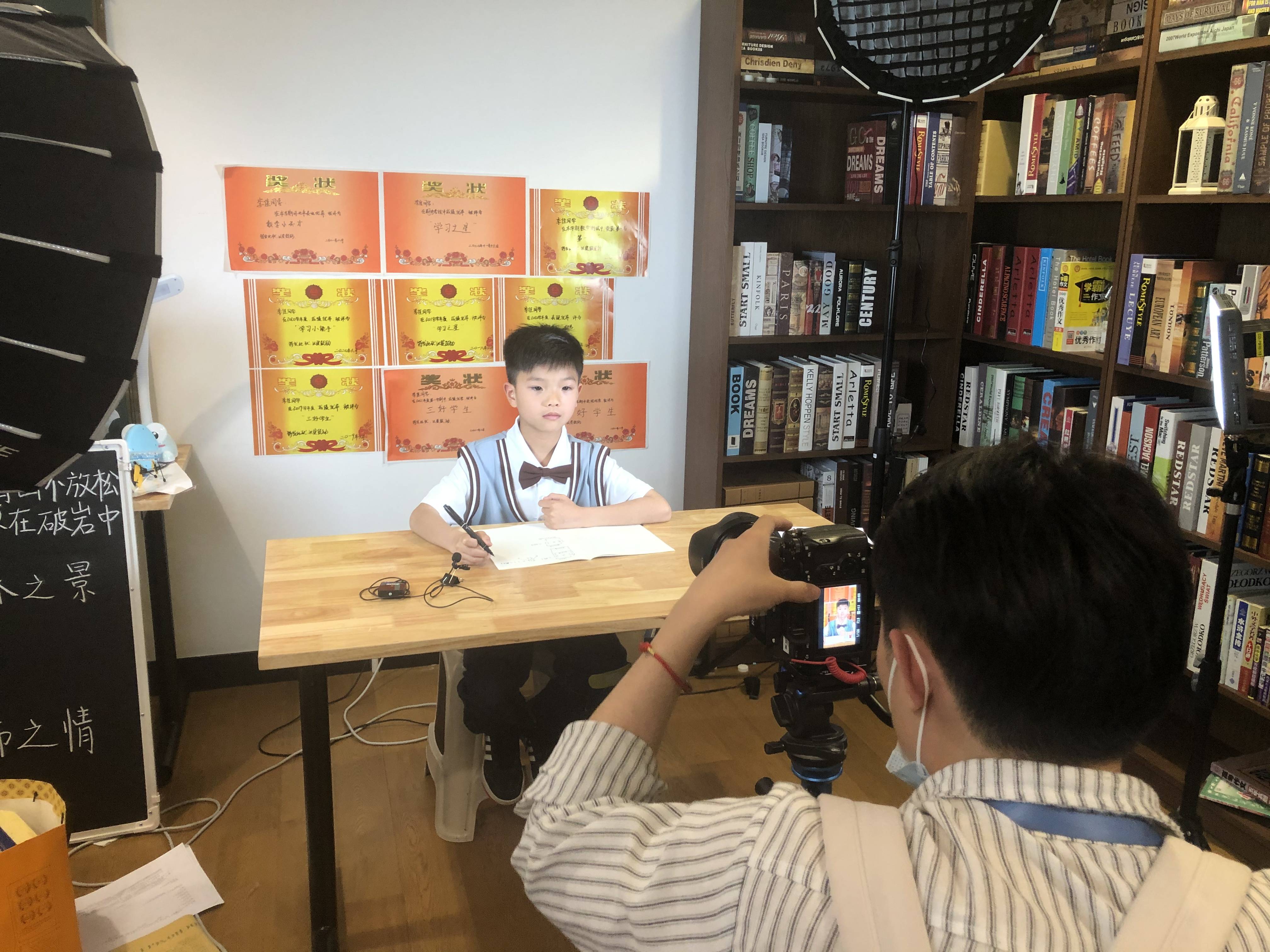 什么|「全媒体访问」梵星时代优秀星光练习生雷济豪专访！