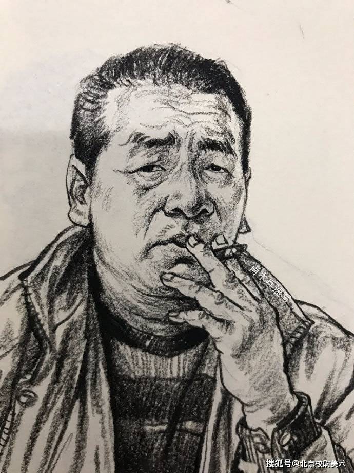 头像|速写头像最忌讳来回的去画五官，基本是一气呵成带明暗关系