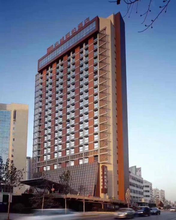 04金口碑最人气星级饭店:长征华美达酒店