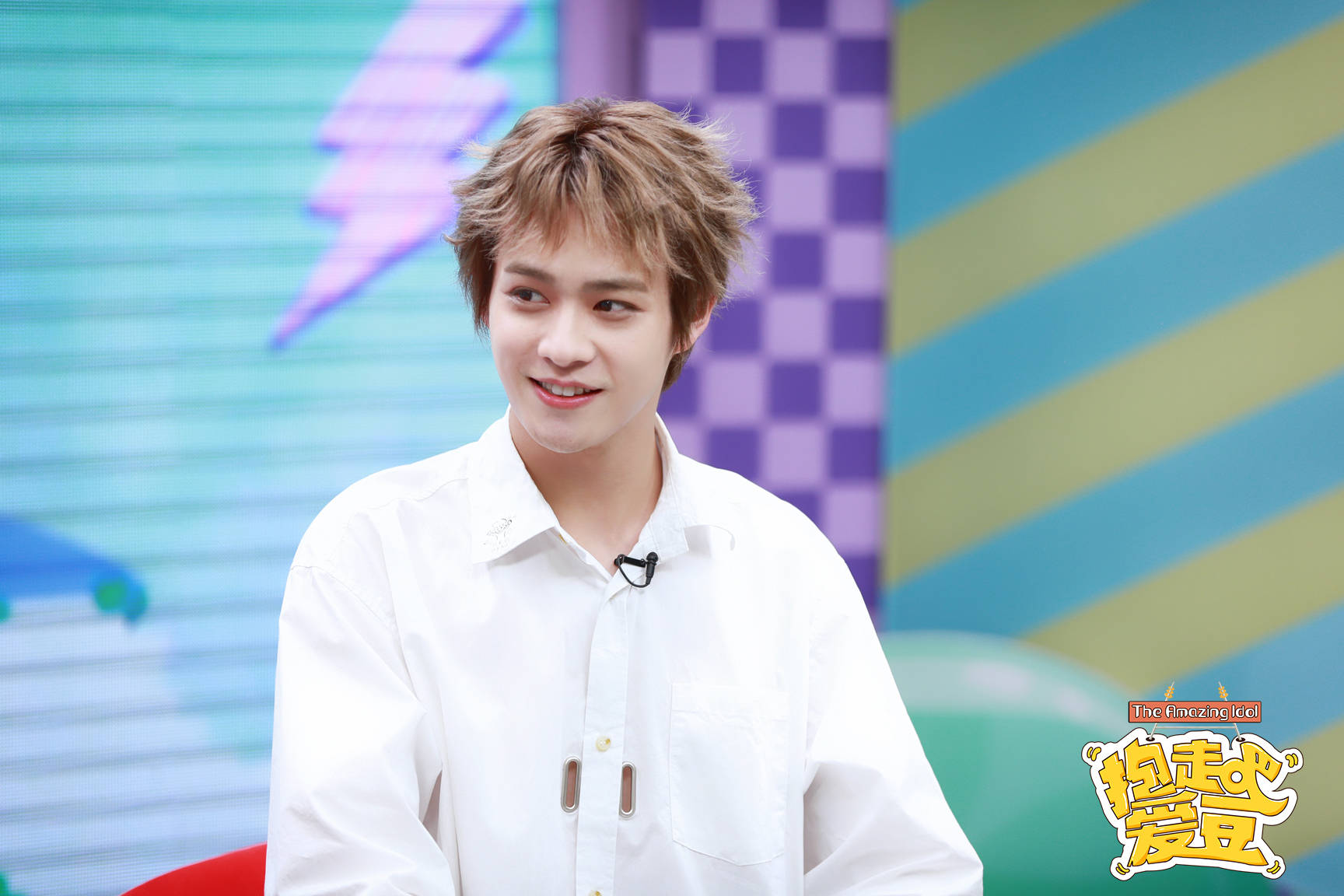 桥本裕太吃跳跳糖瞳孔地震 写数学试卷学霸属性附体