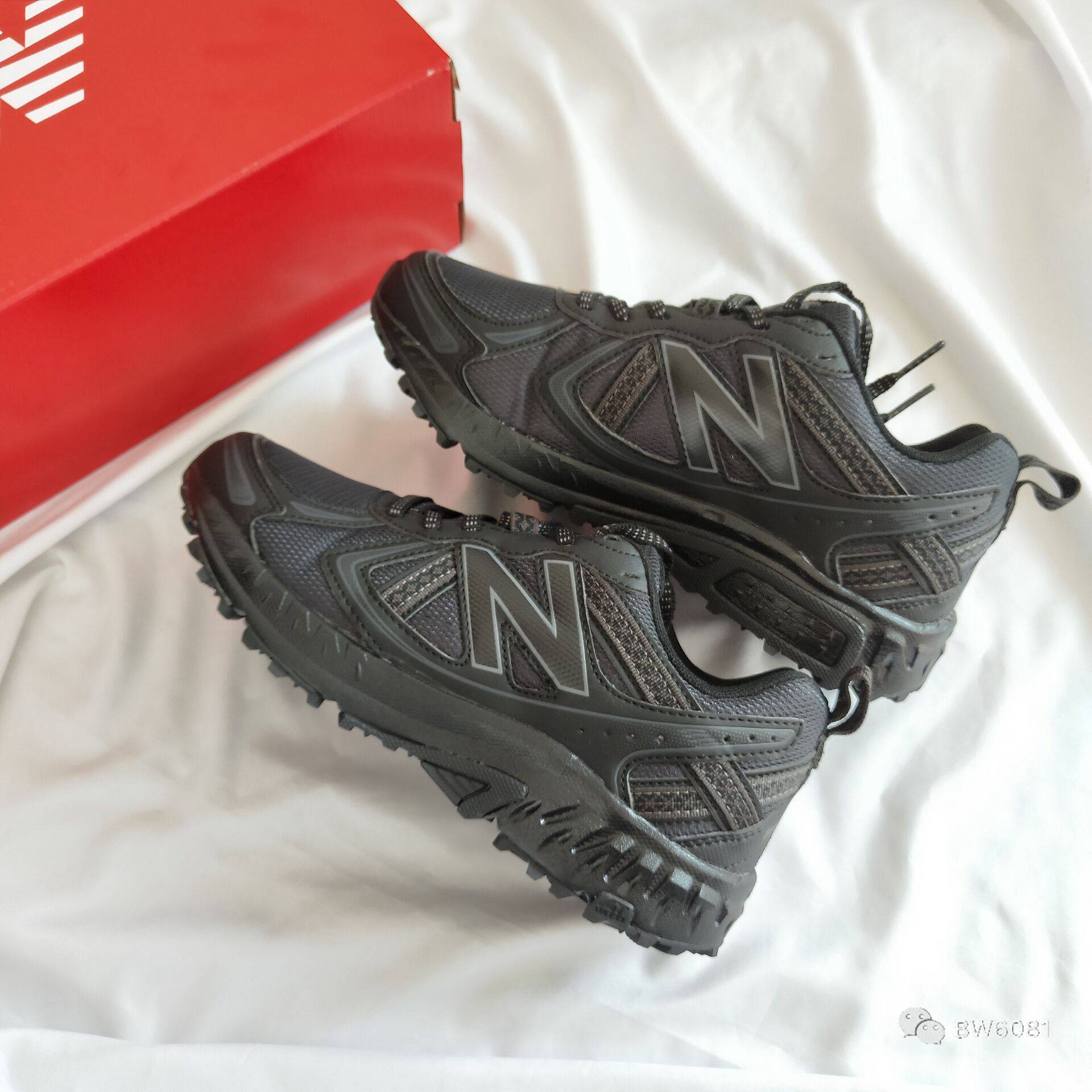 碰撞|NB新百伦New Balance MT410 V5 Trail 户外野跑运动慢跑鞋黑武士 MT410CK5?