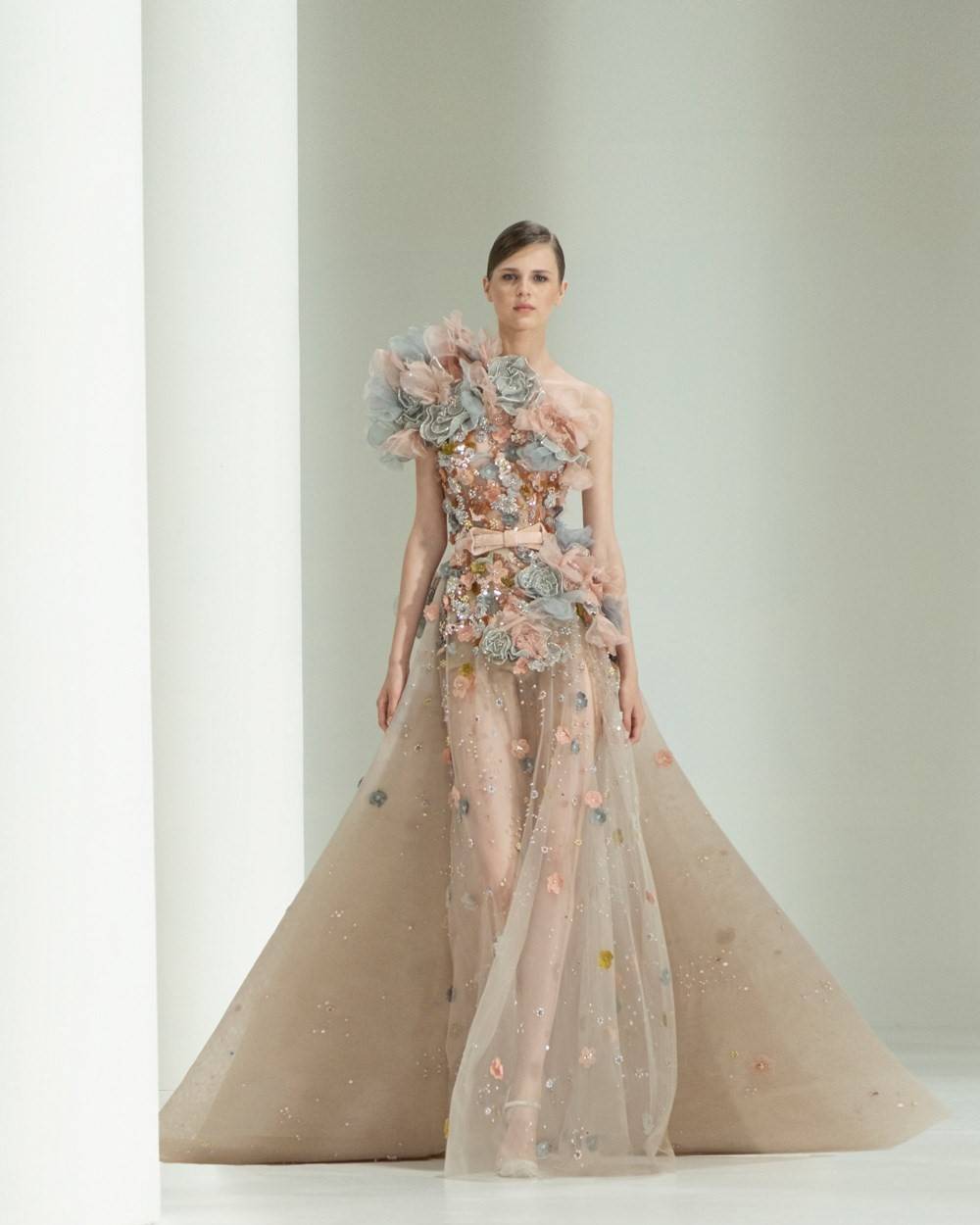 系列|黎巴嫩仙牌 Elie Saab 2021/2022秋冬高级定制系列