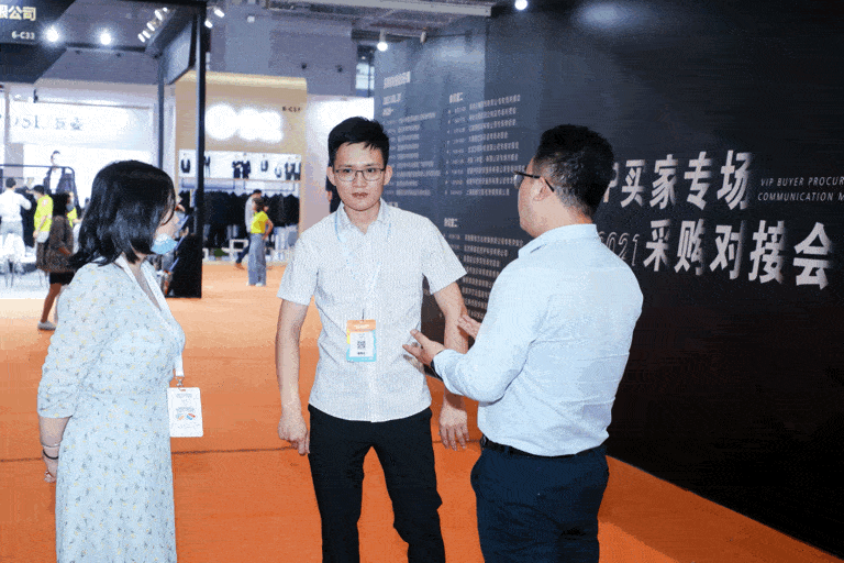 观众|破圈而出！2022 OUE职业装·团服展（上海）正式启航