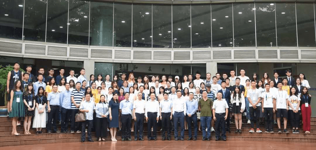 18fadc63a4054eac95cf67c9b76872b9.png
