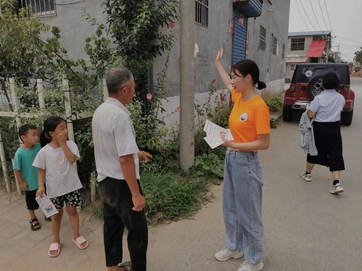 三下乡|土木工程学院"开拓者"社会实践团赴中牟县蔡庄坡村开展宣传