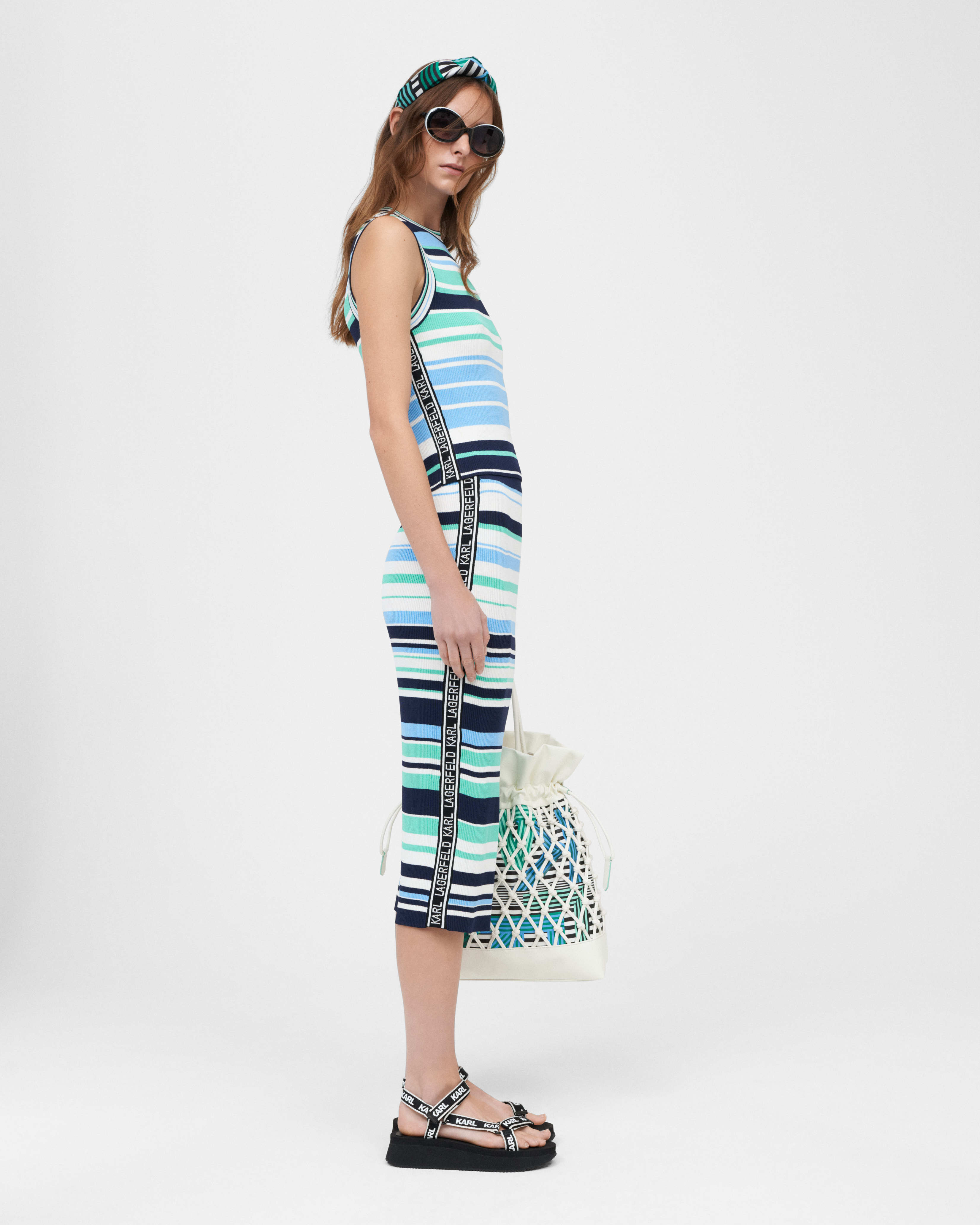 比亚里茨|漫步比亚里茨，升华法式奢雅格调KARL LAGERFELD 2021早秋女士系列