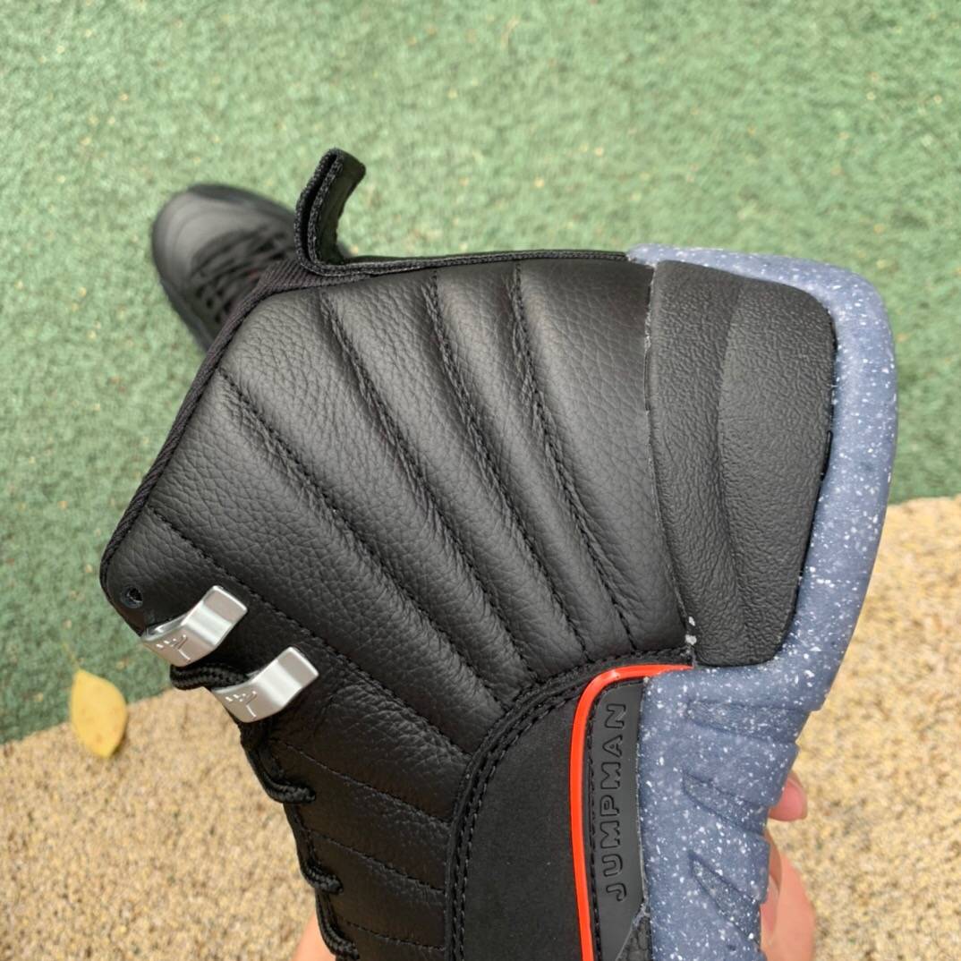 设计|乔丹 Air Jordan 12 Utility 黑水晶底篮球鞋评测