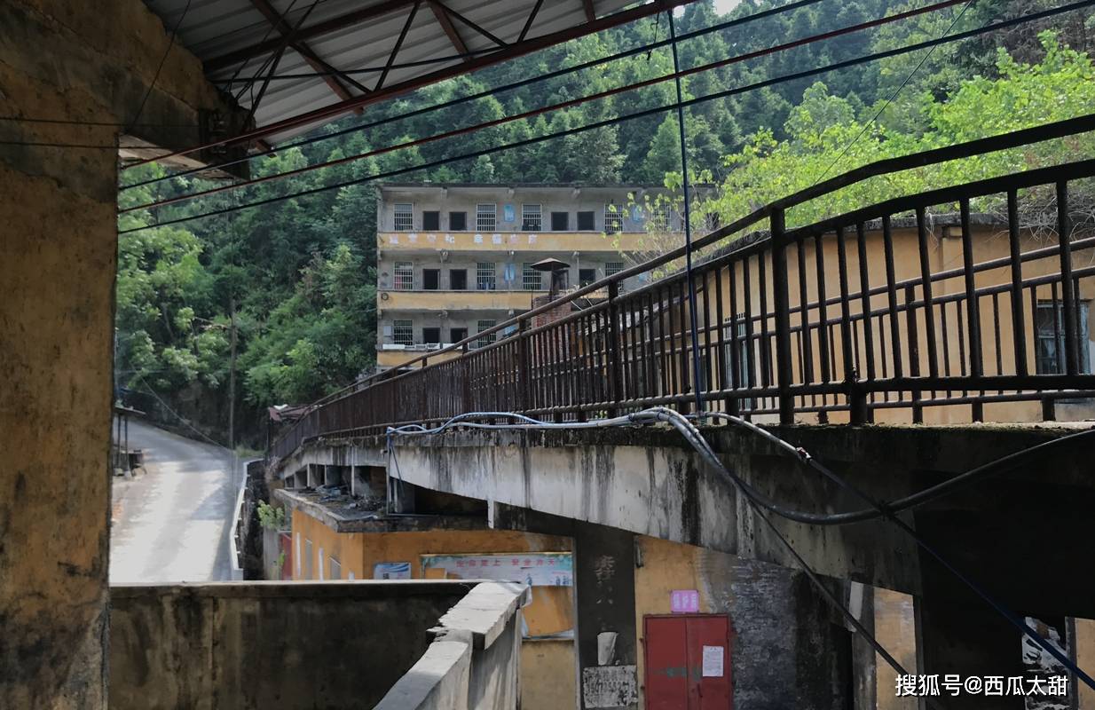 重拾矿山记忆曾经矿区人口近万的原广东省梅田矿务局六矿现状