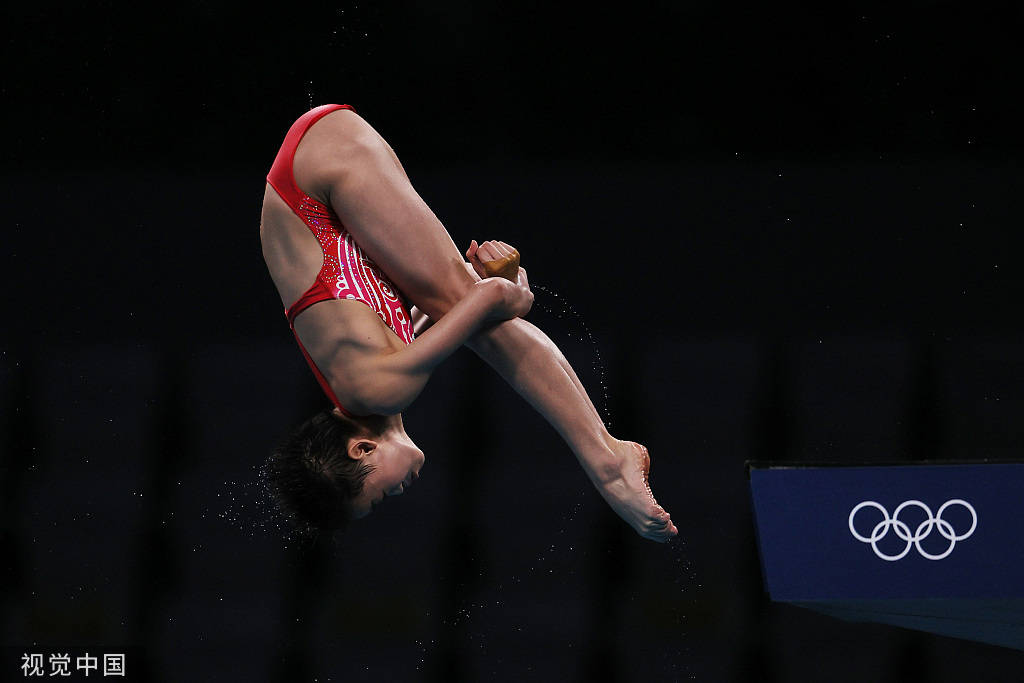 高清:跳水女子单人10米台决赛 全红婵陈芋汐出战