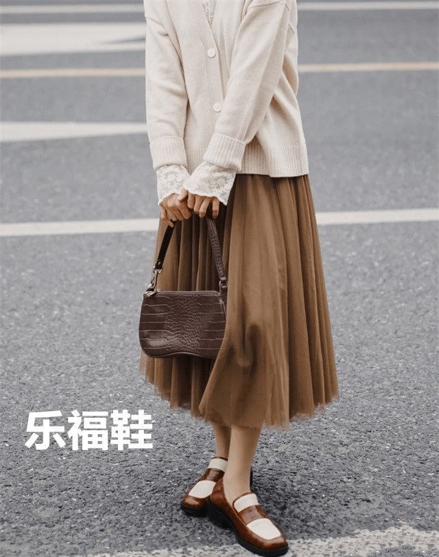 身材|不懂百褶裙,怎么穿出洋气感?