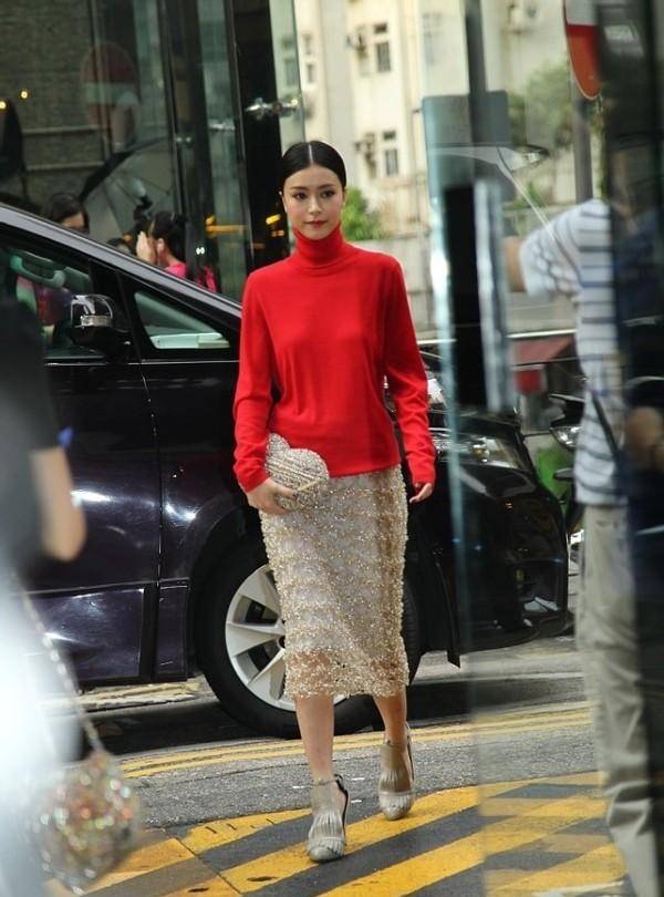 毛衣|文咏珊虽然刚30出头,但气质一般人真比不了,白皙肤色太高级